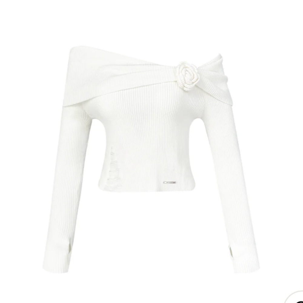Kroche 3D Rose Off-Shoulder Knitted Top White